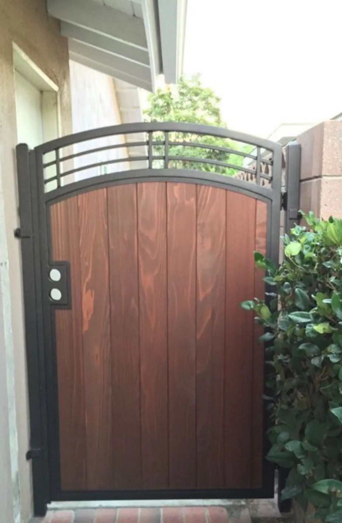 Contemporary Mixed-Metal Side Gates