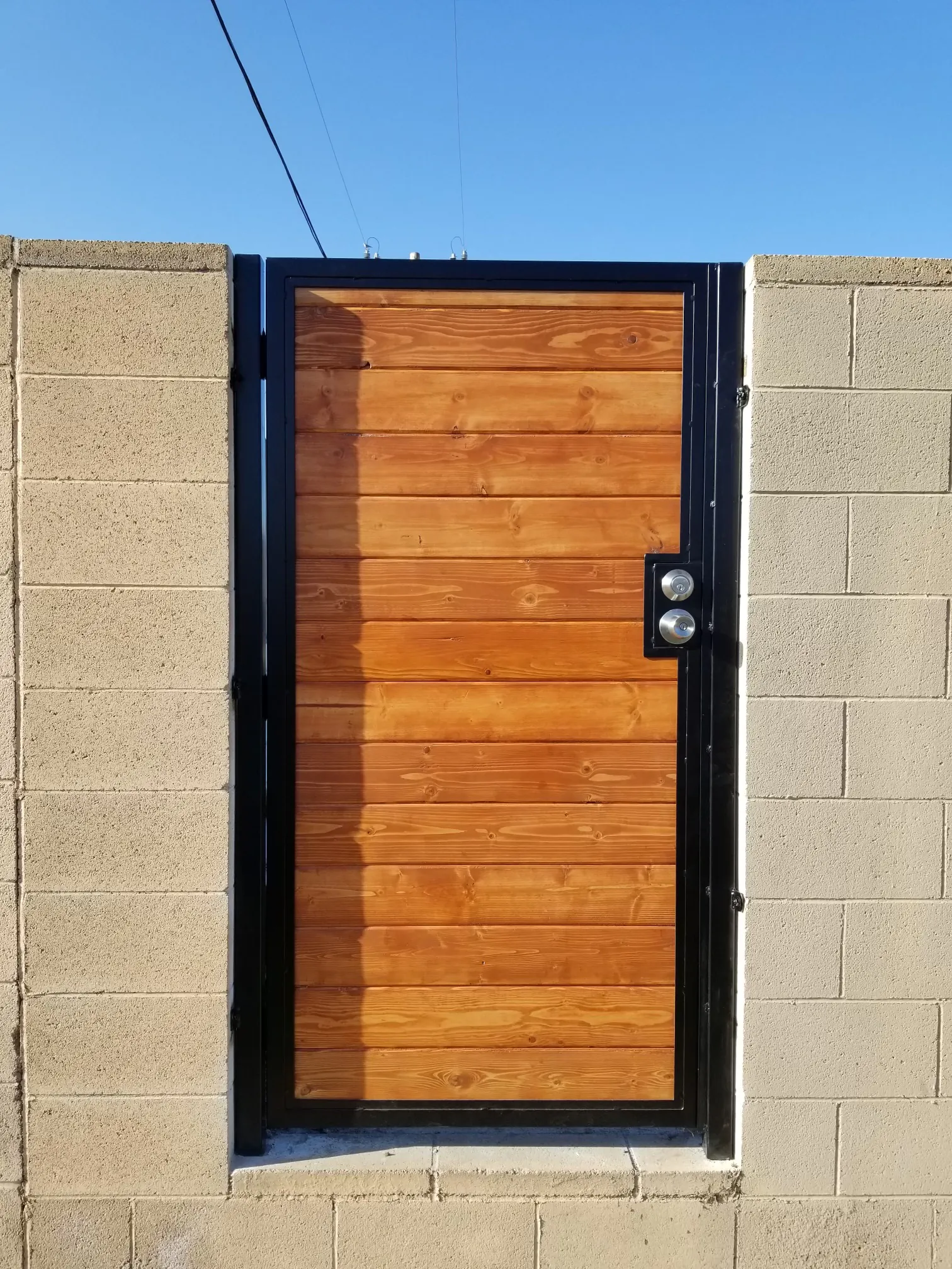 Modern Mixed-Metal Side Gates