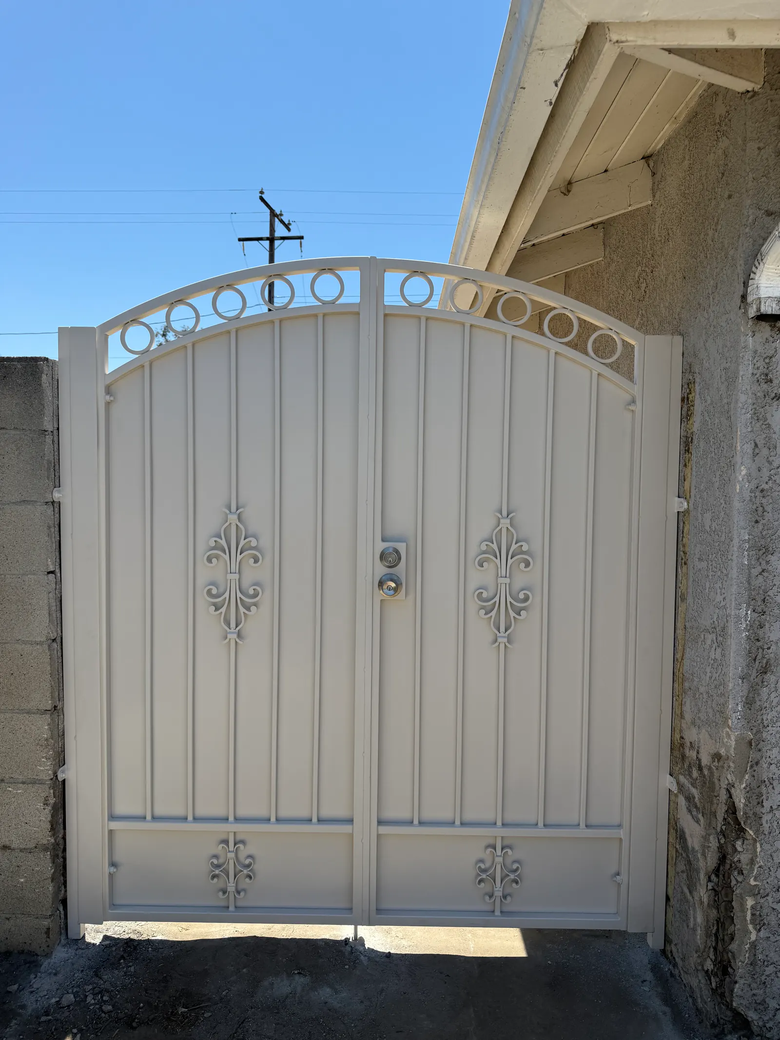 Traditional Steel Side Gates