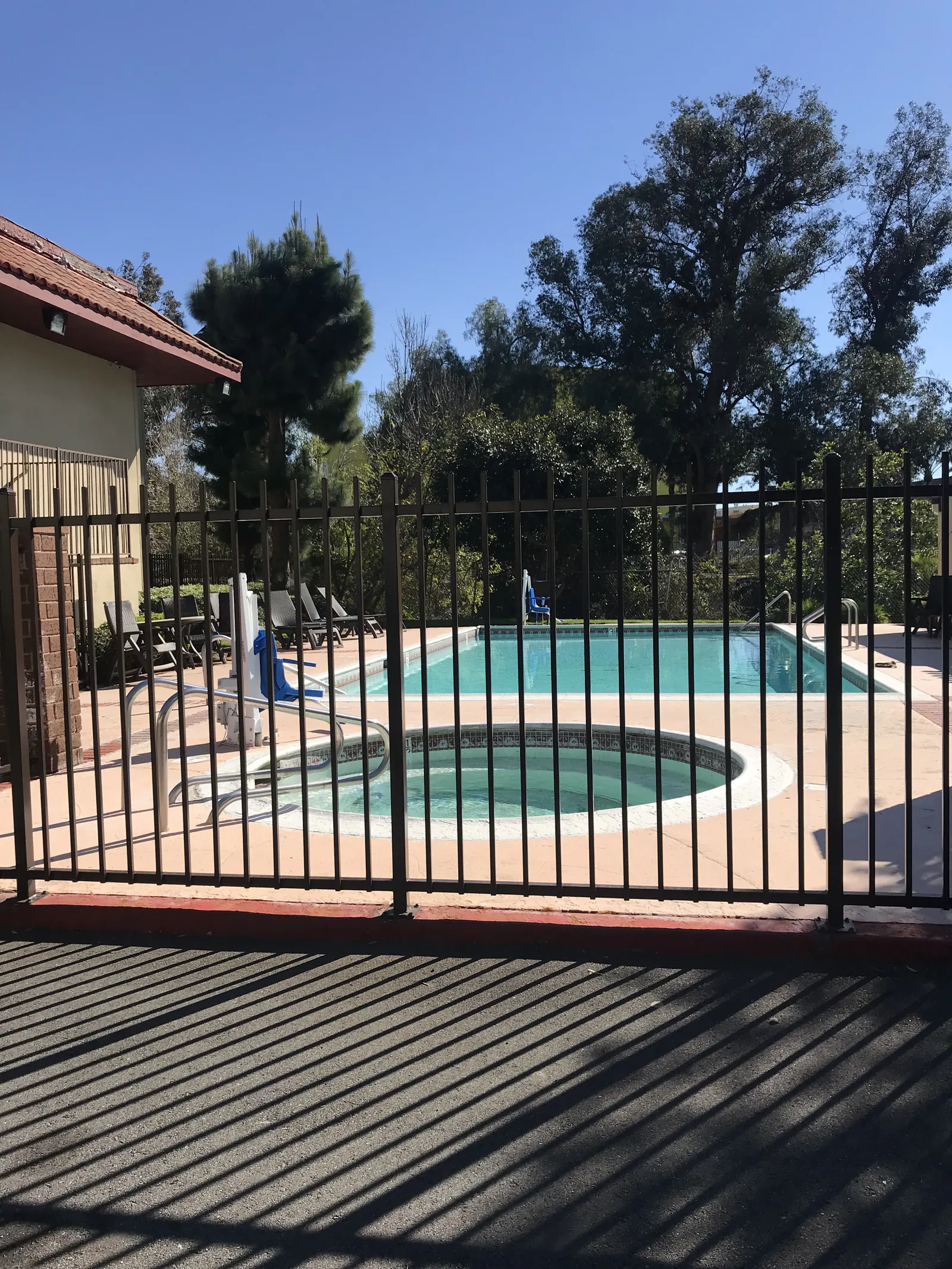 Minimalist Steel Pool Fencing